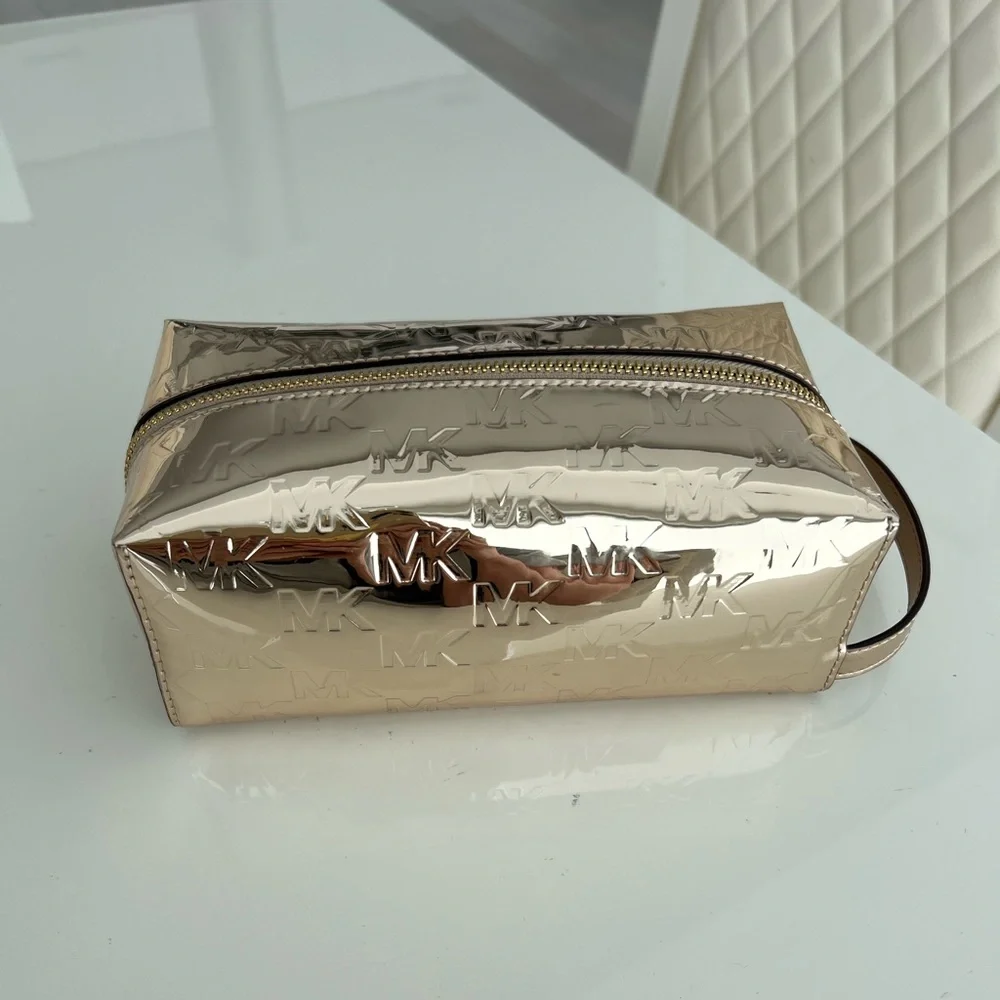 Michael Kors Jet Set Medium Patent Logo Debossed Travel Kit Pale Gold NWT